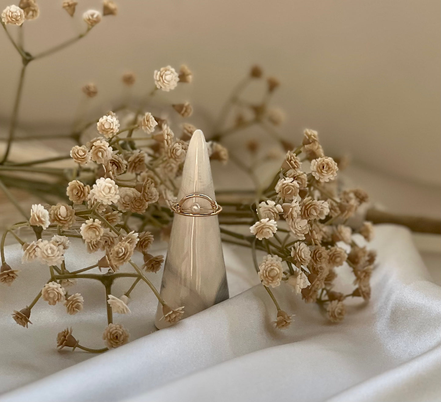Eden | Pearl & Arch Ring