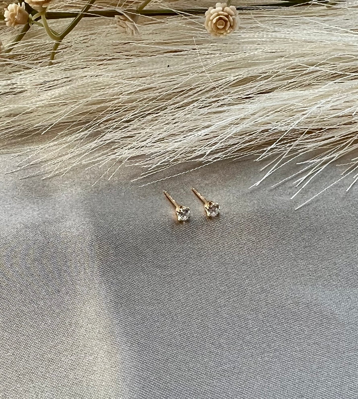 Sparkle Studs