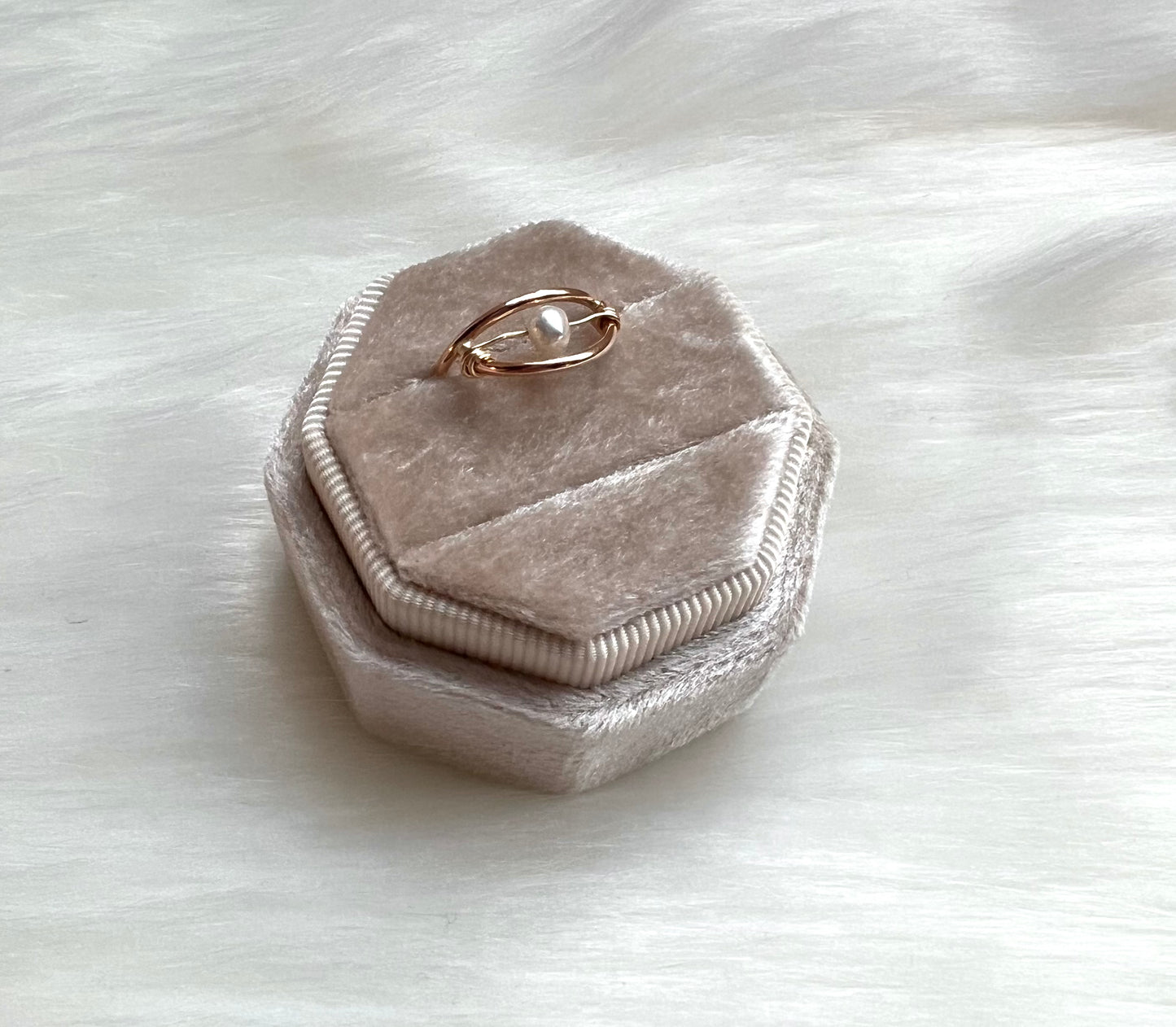 Eden | Pearl & Arch Ring