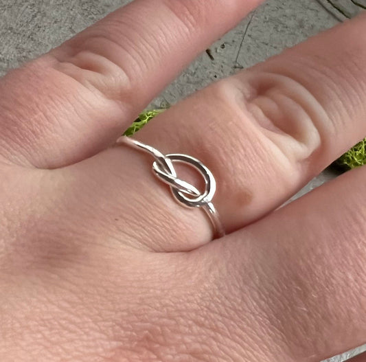 Phoebe | Knot Ring