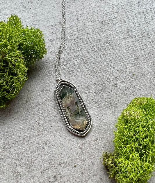Moss Agate Pointed Necklace